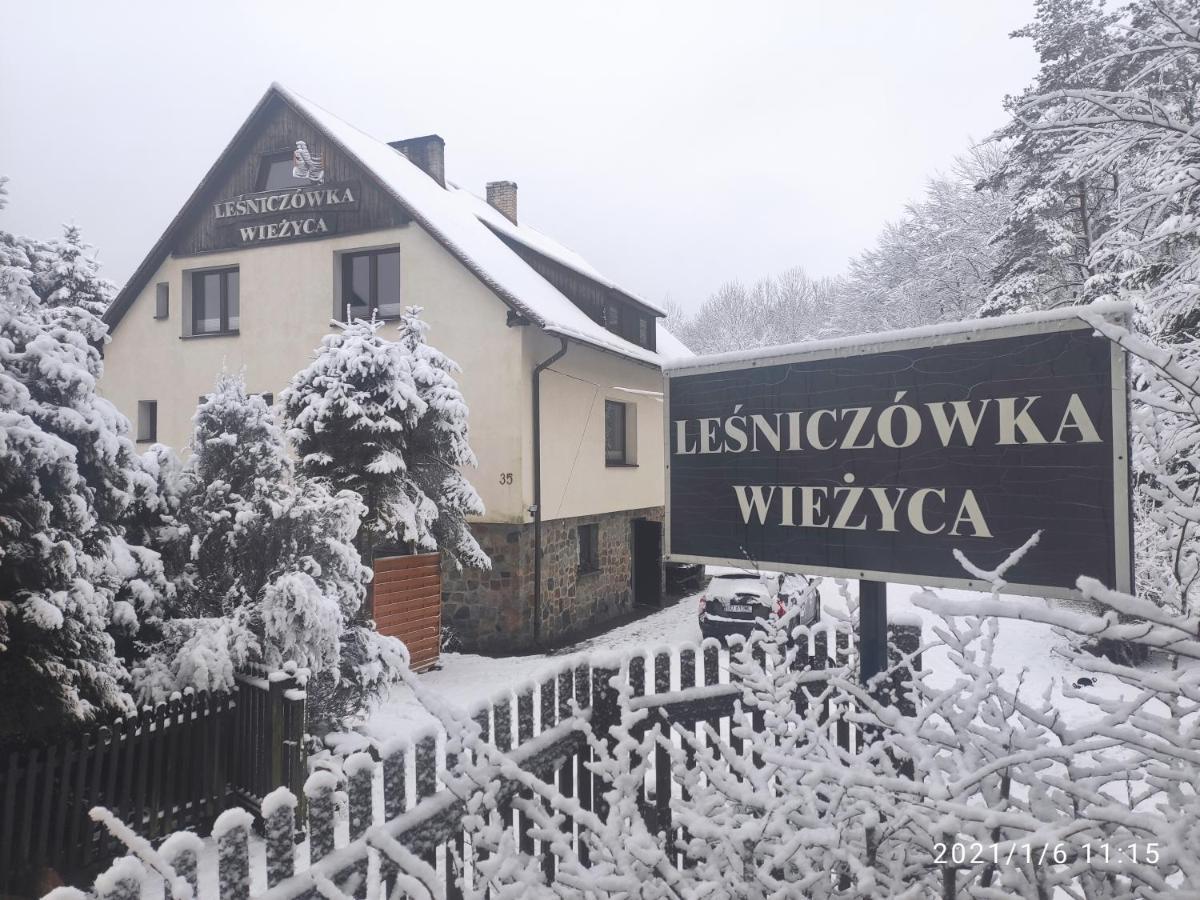 Lesniczowka Wiezyca I Domki 심바르크 외부 사진